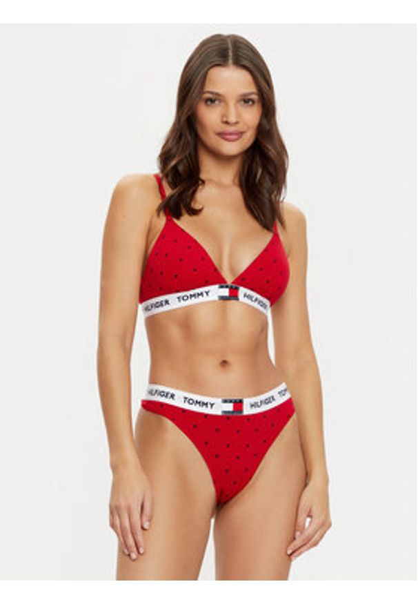 TOMMY HILFIGER - Tommy Hilfiger Stringi UW0UW05656 Czerwony. Kolor: czerwony. Materiał: bawełna