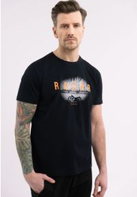 Volcano - T-shirt z printem T-EXPA. Materiał: bawełna, materiał. Długość rękawa: krótki rękaw. Długość: krótkie. Wzór: nadruk