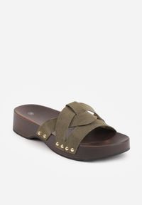 Born2be - Zielone Klapki Boho w Stylu Drewniaków z Ozdobnymi Nitami Fenasea. Okazja: na co dzień. Kolor: zielony. Materiał: zamsz, jeans, len. Wzór: haft. Sezon: lato. Styl: boho #7
