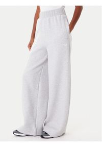 Adidas - adidas Spodnie dresowe Off Placed 3-Stripes KA0833 Szary Wide Leg. Kolor: szary. Materiał: bawełna