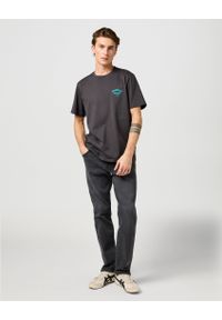 Wrangler - MESKA KOSZULKA WRANGLER SMALL LOGO TEE FADED BLACK 112362800 #5