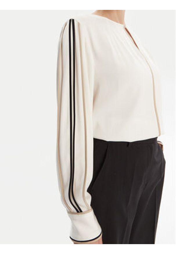 BOSS Bluzka Banariah 50546147 Écru Regular Fit. Materiał: wiskoza