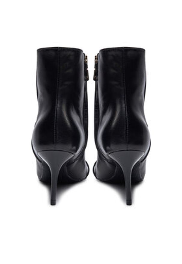 Love Moschino - LOVE MOSCHINO Botki JA21107G0LIA0000 Czarny. Kolor: czarny. Materiał: skóra