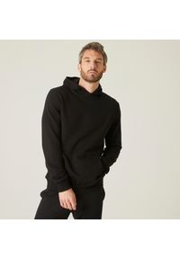 DOMYOS - Bluza z kapturem męska Nyamba Gym & Pilates Crew 100. Typ kołnierza: kaptur. Kolor: czarny. Materiał: tkanina, prążkowany, poliester, materiał, bawełna, włókno, elastan. Wzór: ze splotem. Sport: joga i pilates
