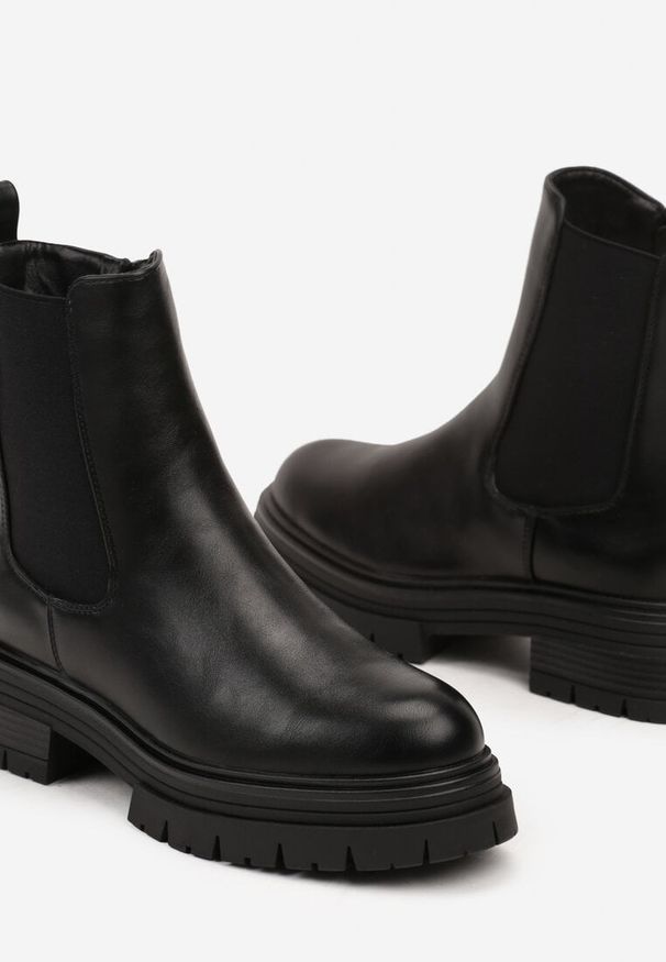 Born2be - Czarne Płaskie Ocieplane Botki w Stylu Sztybletów Zetilie. Okazja: na co dzień. Kolor: czarny. Sezon: zima, jesień. Styl: klasyczny, casual, elegancki