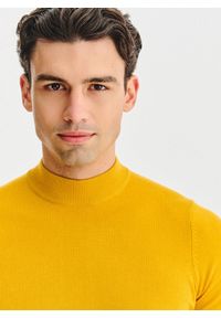 Pako Lorente - PAKO LORENTE – Żółty półgolf męski. Kolor: żółty. Materiał: poliamid, wiskoza. Wzór: gładki, ze splotem #5