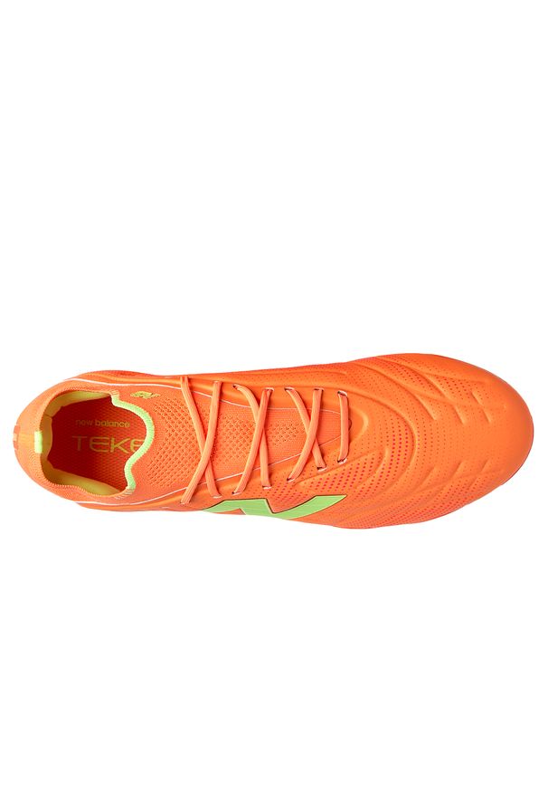 Korki męskie New Balance TEKELA ELITE FG V5 ST1FLTE5 – pomarańczowe. Kolor: pomarańczowy. Materiał: włókno. Szerokość cholewki: normalna