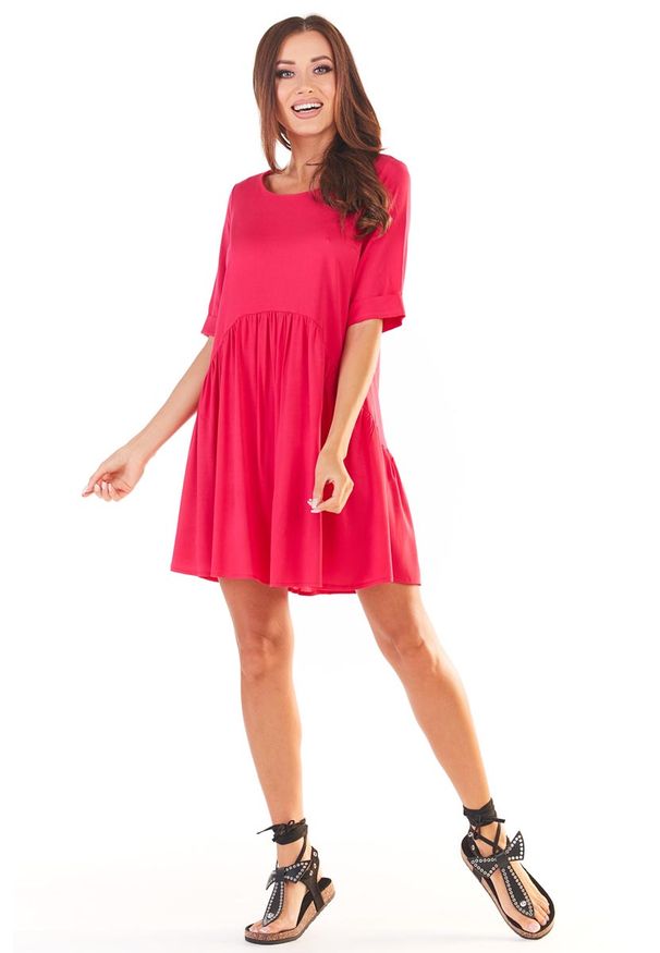 Awama - Krótka Sukienka z Marszczonym Dołem - Fuksja. Kolor: różowy. Materiał: wiskoza, elastan. Długość: mini
