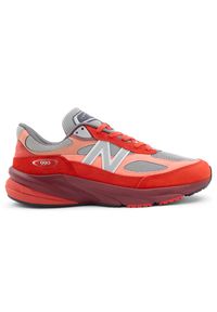Buty unisex New Balance U990RT6 – czerwone. Kolor: czerwony. Materiał: guma, syntetyk, zamsz, materiał. Szerokość cholewki: normalna. Sport: bieganie
