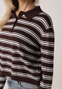 Born2be - Brązowy Sweter w Paski z Kołnierzykiem z Wiskozą Minkalia. Okazja: na co dzień. Kolor: brązowy. Materiał: wiskoza. Wzór: paski. Styl: casual, klasyczny #8