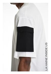 La Haine Inside Us T-shirt | 3Z M1206 | Mężczyzna | Biały. Kolor: biały. Materiał: bawełna. Wzór: aplikacja. Styl: elegancki #4