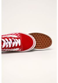 Vans - Tenisówki dziecięce. Nosek buta: okrągły. Zapięcie: sznurówki. Kolor: czerwony. Materiał: syntetyk, skóra, materiał, guma. Szerokość cholewki: normalna #4