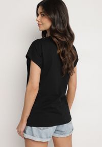 Born2be - Czarny T-shirt z Bawełny Typu Nietoperz z Cyrkoniami i Perełkami Linellis. Okazja: na co dzień. Kolor: czarny. Materiał: bawełna. Wzór: aplikacja. Styl: casual #3