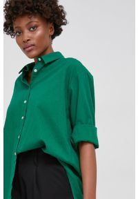 Answear Lab Koszula z domieszką lnu damska kolor zielony relaxed z kołnierzykiem klasycznym. Typ kołnierza: kołnierzyk klasyczny. Kolor: zielony. Materiał: len. Styl: wakacyjny, klasyczny #3