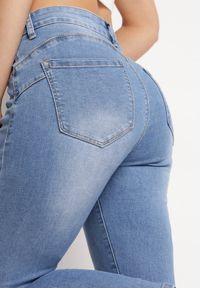 Born2be - Niebieskie Jeansy Skinny Push Up z Ozdobnymi Przedarciami Funfea. Kolor: niebieski. Długość: długie