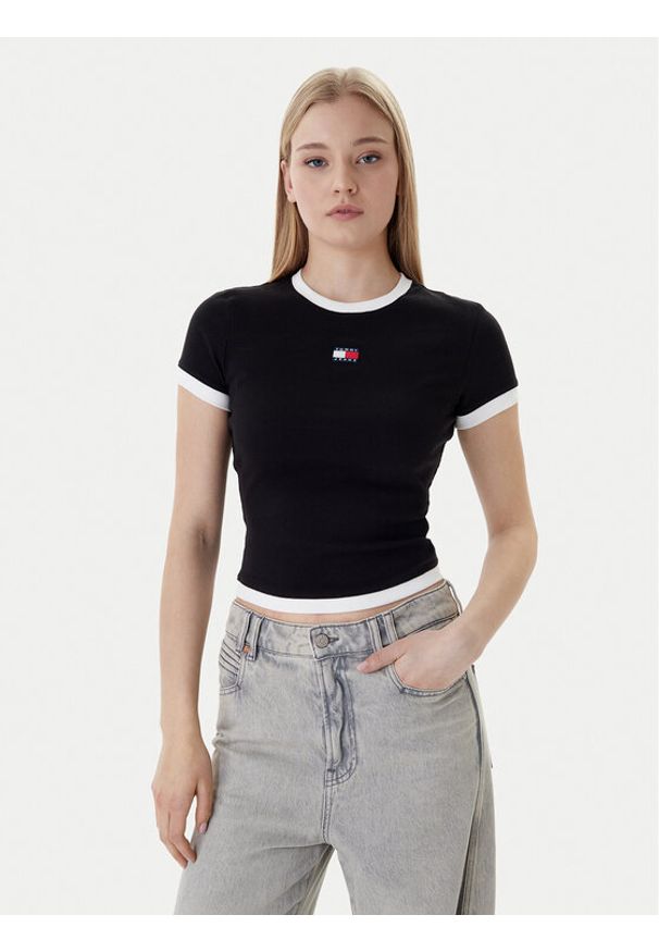 Tommy Jeans T-Shirt Badge DW0DW22575 Czarny Slim Fit. Kolor: czarny. Materiał: bawełna