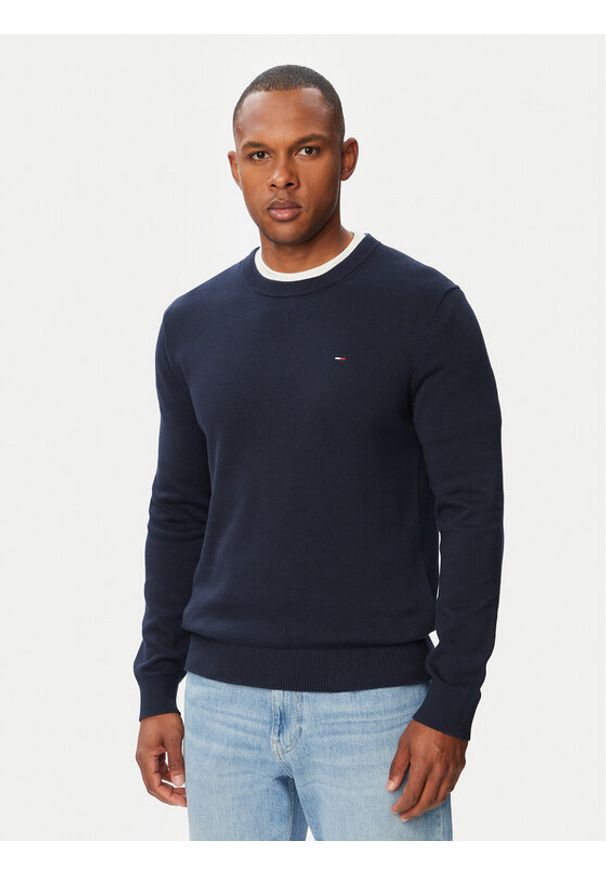 Tommy Jeans Sweter Essential DM0DM22853 Granatowy Slim Fit. Kolor: niebieski. Materiał: bawełna