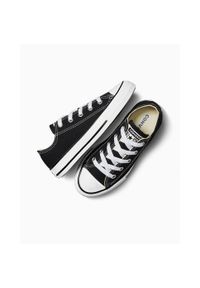 Buty Dziecko Converse Chuck Taylor All Star Ox czarny. Okazja: na co dzień. Kolor: czarny. Model: Converse All Star. Sport: turystyka piesza