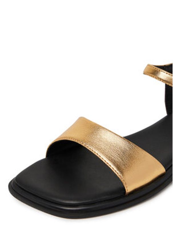 Vagabond Shoemakers Sandały Izzy 5913-083-81 Złoty. Kolor: złoty. Materiał: skóra