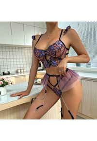 Intica - Zestaw bielizny koronkowej z regulowanymi paskami na romantyczne wieczory Toribia. Kolor: fioletowy. Materiał: koronka. Wzór: koronka #5