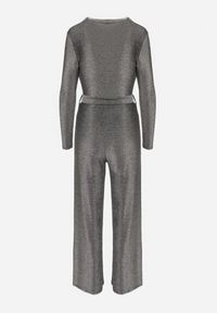 Born2be - Srebrny Kombinezon z Wiskozą o Kopertowym Kroju z Paskiem Temaviel. Okazja: na co dzień. Kolor: srebrny. Materiał: wiskoza. Długość: długie. Styl: elegancki, casual, sportowy, wizytowy #3