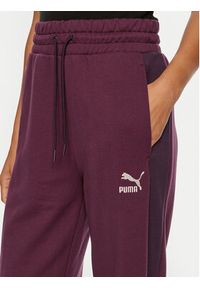 Puma Spodnie dresowe T7 High Waist Track 626798 44 Bordowy Regular Fit. Stan: podwyższony. Kolor: czerwony. Materiał: materiał, bawełna