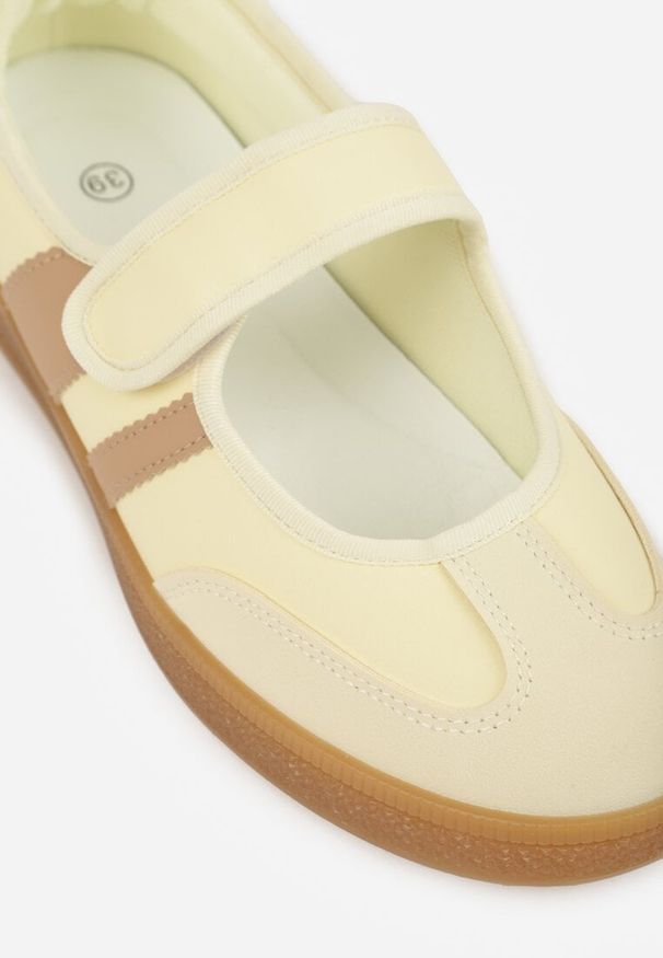 Renee - Żółte Tenisówki Sneakeriny z Paskiem na Rzep Pirel. Okazja: na co dzień. Zapięcie: rzepy. Kolor: żółty. Materiał: jeans, koronka. Wzór: gładki. Styl: elegancki, sportowy, casual