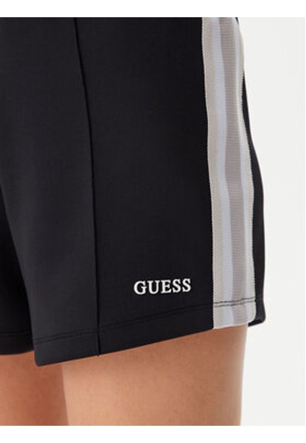 Guess Szorty sportowe V5GD14 KCRU2 Czarny Relaxed Fit. Kolor: czarny. Materiał: syntetyk