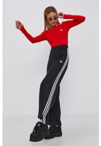 adidas Originals - Longsleeve. Kolor: czerwony. Materiał: bawełna, dzianina. Długość rękawa: długi rękaw. Wzór: aplikacja #6