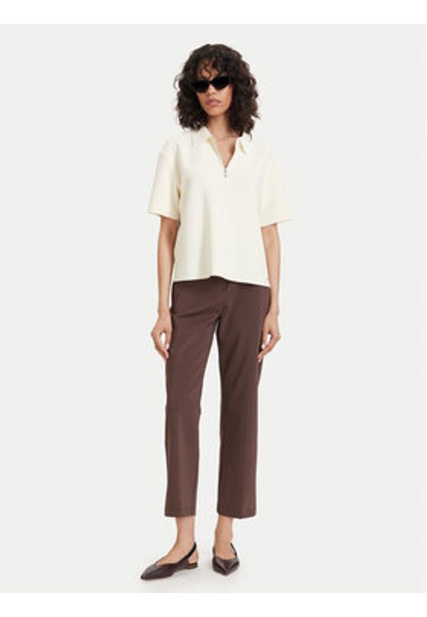 Maryley Spodnie materiałowe 26EB527/06MO Brązowy ciemny Regular Fit. Kolor: brązowy. Materiał: bawełna