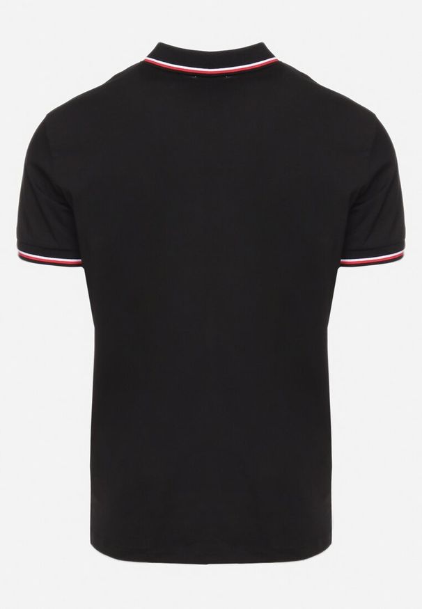 Born2be - Czarna Bawełniana Koszulka Polo z Krótkim Rękawem i Kołnierzykiem Ozdobiona Paskami Vinneli. Okazja: na spotkanie biznesowe. Typ kołnierza: polo. Kolor: czarny. Materiał: bawełna. Długość rękawa: krótki rękaw. Długość: krótkie. Wzór: aplikacja. Styl: sportowy, biznesowy, klasyczny, elegancki