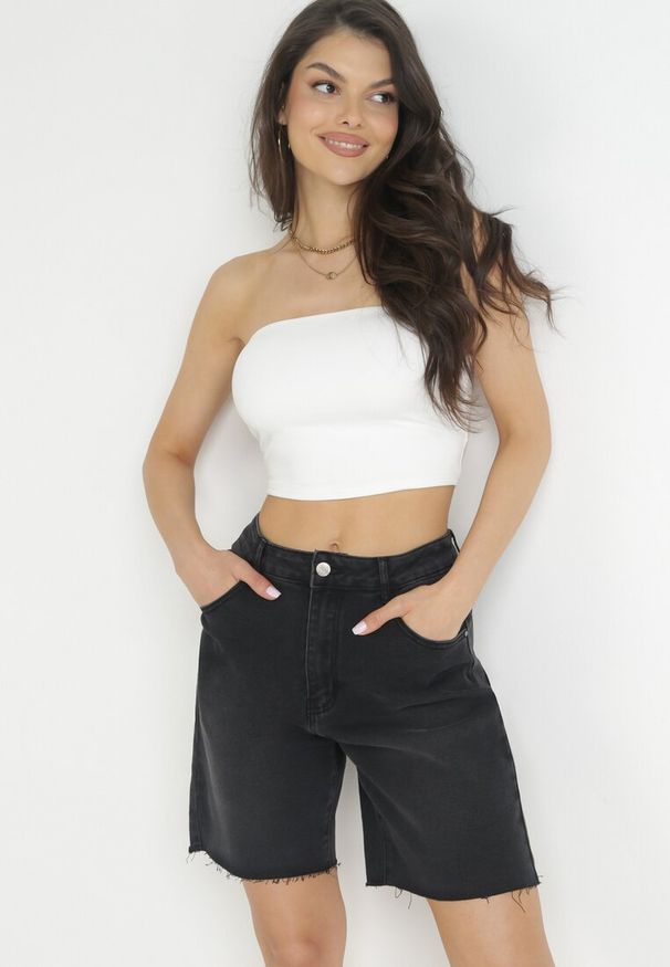 Born2be - Czarne Jeansowe Szorty z Wysokim Stanem przed Kolano Bisma. Stan: podwyższony. Kolor: czarny. Materiał: jeans. Sezon: wiosna, lato