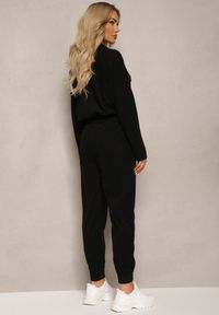 Renee - Czarny Komplet Dresowy w Prążki Bluza Kurtka Rozpinana z Kołnierzykiem i Spodnie Lisulla. Kolor: czarny. Materiał: dresówka. Wzór: prążki. Sport: turystyka piesza #4