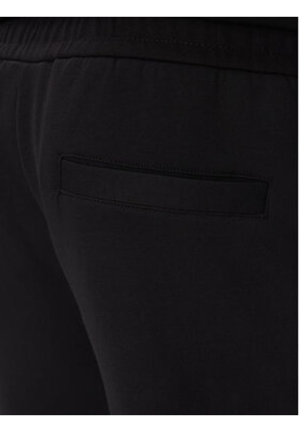 Armani Exchange Spodnie dresowe XM000744 AF13047 UC001 Czarny Regular Fit. Kolor: czarny. Materiał: bawełna