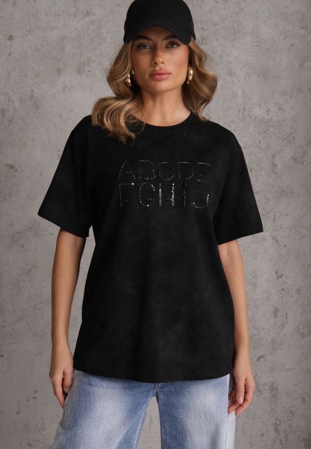 Renee - Czarny Bawełniany T-shirt Oversize z Haftowanym Napisem z Cekinami Talomora. Okazja: na imprezę, na co dzień. Kolor: czarny. Materiał: bawełna. Wzór: napisy, haft. Styl: rockowy, casual
