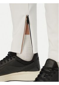 BOSS Spodnie dresowe Toc Spin 50554379 Biały Regular Fit. Kolor: biały. Materiał: syntetyk #2