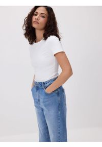 Reserved - Jeansy boyfriend slim - niebieski. Kolor: niebieski