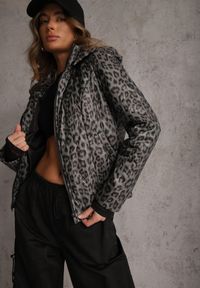 Renee - Zielona Panterkowa Kurtka z Odpinanym Kapturem Anastaera. Kolor: zielony. Materiał: poliester. Długość rękawa: długi rękaw. Sezon: wiosna #1