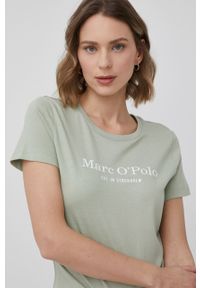 Marc O'Polo t-shirt bawełniany kolor zielony. Okazja: na co dzień. Typ kołnierza: polo. Kolor: zielony. Materiał: bawełna. Wzór: nadruk. Styl: casual
