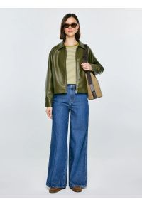 Big-Star - Koszulka damska w paski z haftem khaki Zenaisa 301. Okazja: na co dzień. Kolor: zielony. Materiał: dzianina, jeans, materiał. Długość rękawa: krótki rękaw. Długość: krótkie. Wzór: haft, paski. Styl: casual, elegancki, retro, klasyczny #4