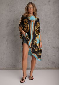 Renee - Niebieskie Ponczo z Satyny z Jedwabiem Wiskozą i Geometrycznym Printem Doreleia. Okazja: na co dzień. Kolor: niebieski. Materiał: jedwab, wiskoza, satyna. Wzór: nadruk, geometria. Styl: elegancki, casual #3