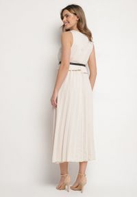 Born2be - Beżowa Sukienka Bez Rękawów z Plisami i Paskiem z Klamrą Iffale. Okazja: na spacer, na co dzień. Kolor: beżowy. Długość rękawa: bez rękawów. Styl: casual, klasyczny #4