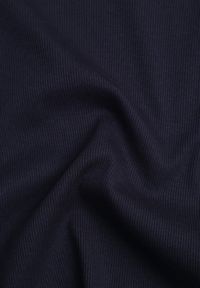 Renee - Granatowy Dopasowany T-shirt z Marszczeniem z Bawełnianej Tkaniny w Prążki Assarena. Okazja: na co dzień. Kolor: niebieski. Materiał: bawełna, tkanina. Wzór: prążki. Styl: casual, elegancki #6