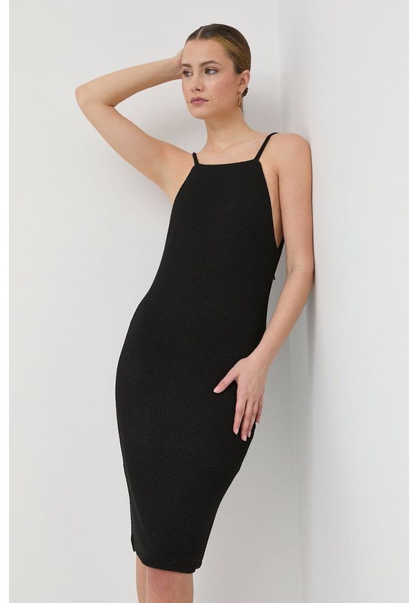 Guess sukienka kolor czarny mini dopasowana. Kolor: czarny. Materiał: dzianina. Typ sukienki: dopasowane. Długość: mini