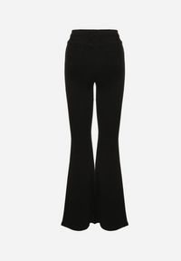 Born2be - Czarne Jeansy Dzwony z Regularnym Stanem Sarkke. Okazja: na co dzień, na spacer. Kolor: czarny. Styl: klasyczny, casual, elegancki #3