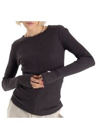 Koszulka Champion Robbed Long Sleeve T-shirt E10017-ES503 - czarna. Kolor: czarny. Materiał: materiał, bawełna. Długość rękawa: długi rękaw. Długość: długie. Wzór: napisy, aplikacja #1