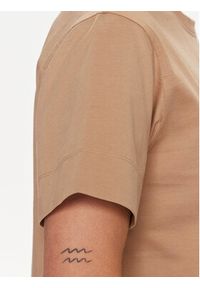 BOSS - Boss T-Shirt Elpha 50514737 Beżowy Regular Fit. Kolor: beżowy. Materiał: bawełna #4