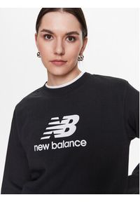 New Balance Bluza Essentials Stacked Logo WT31532 Czarny Relaxed Fit. Kolor: czarny. Materiał: bawełna #5