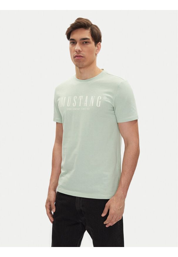 Mustang T-Shirt Austin 1016480 Zielony Regular Fit. Kolor: zielony. Materiał: bawełna