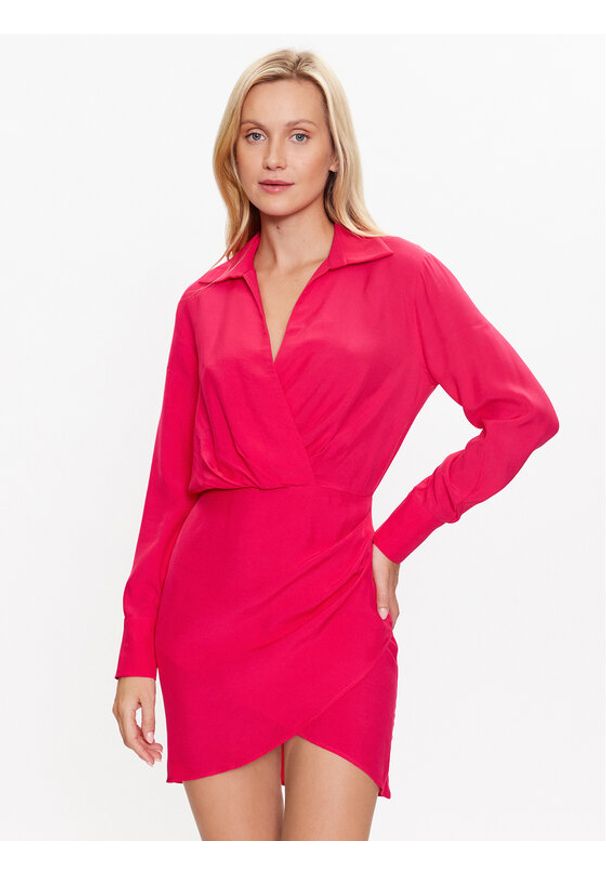 Sisley Sukienka codzienna 4B5FLV03L Różowy Regular Fit. Okazja: na co dzień. Kolor: różowy. Materiał: wiskoza. Typ sukienki: proste. Styl: casual